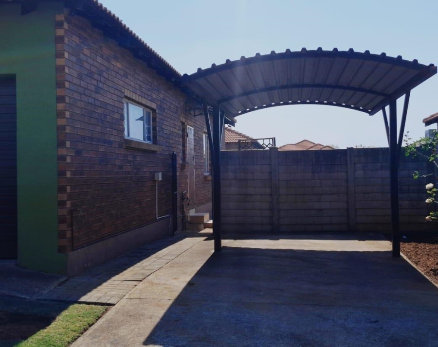 To Let 3 Bedroom Property for Rent in Waterval East North West